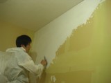 壁塗り中